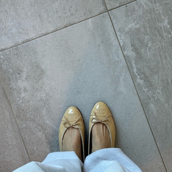 Chanel Ballet Flat  in neutral colors - Picture 5 of 10
